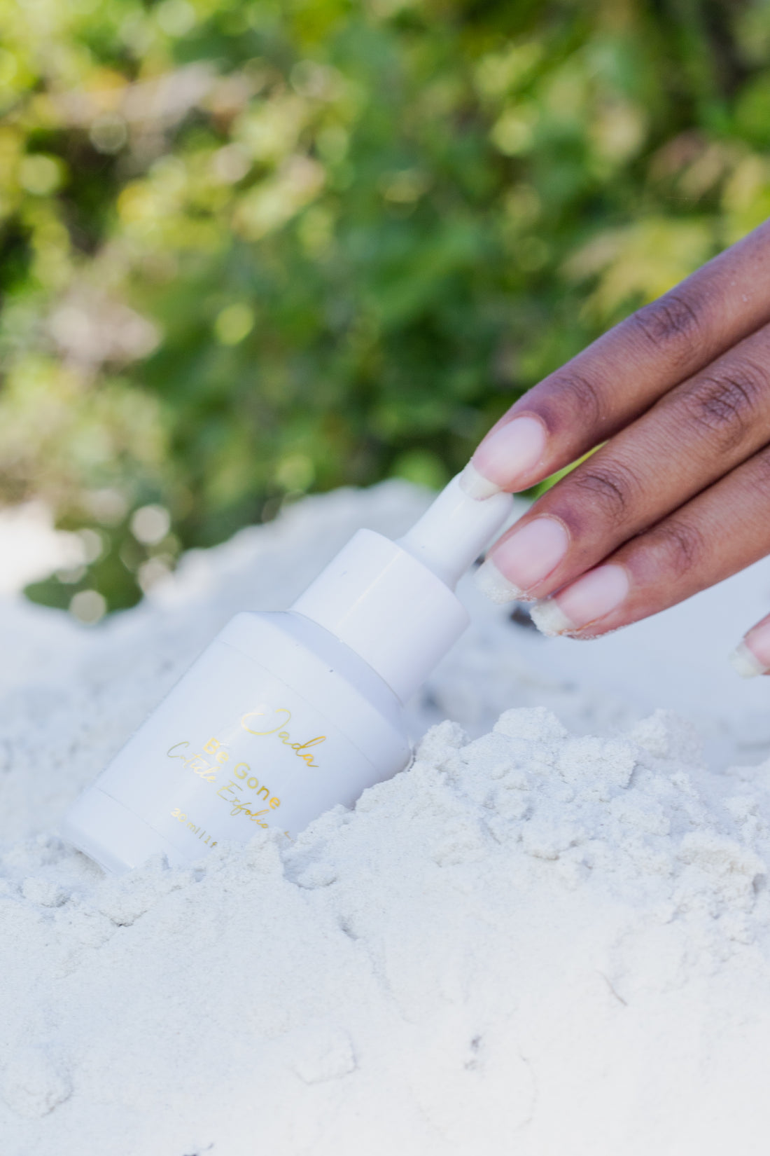 Unlock Silky Smooth Nails: The Ultimate Guide to Using Jada's Be Gone Cuticle Exfoliant for Healthy and Gorgeous Cuticles!